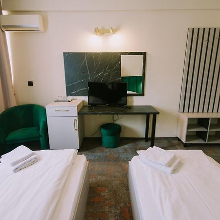 Hotel Victoria Cluj-Napoca Luaran gambar