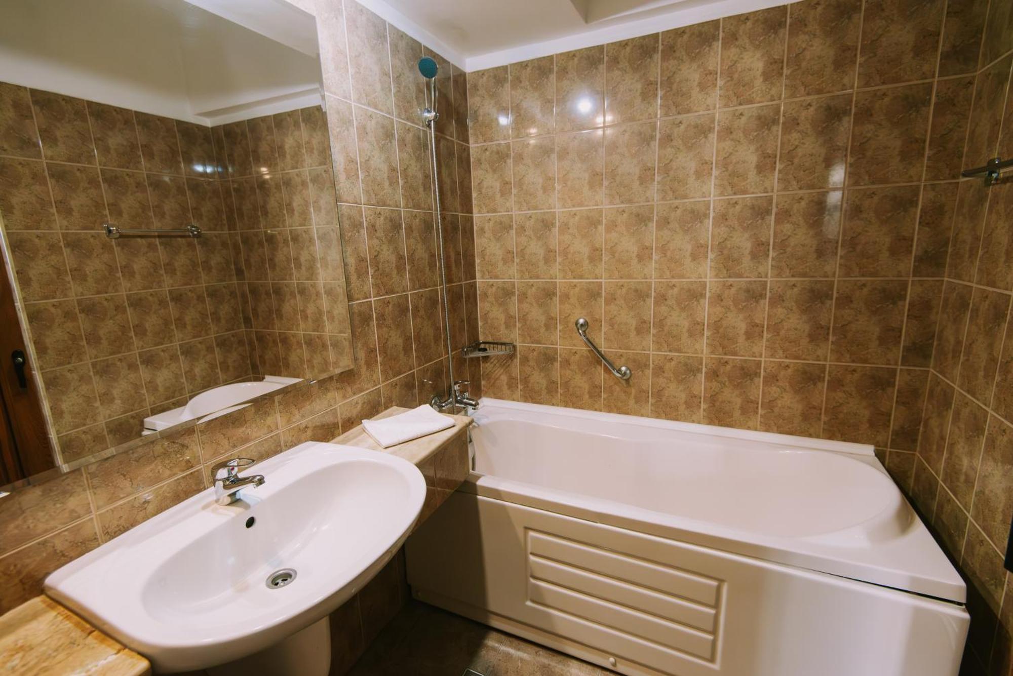Hotel Victoria Cluj-Napoca Luaran gambar