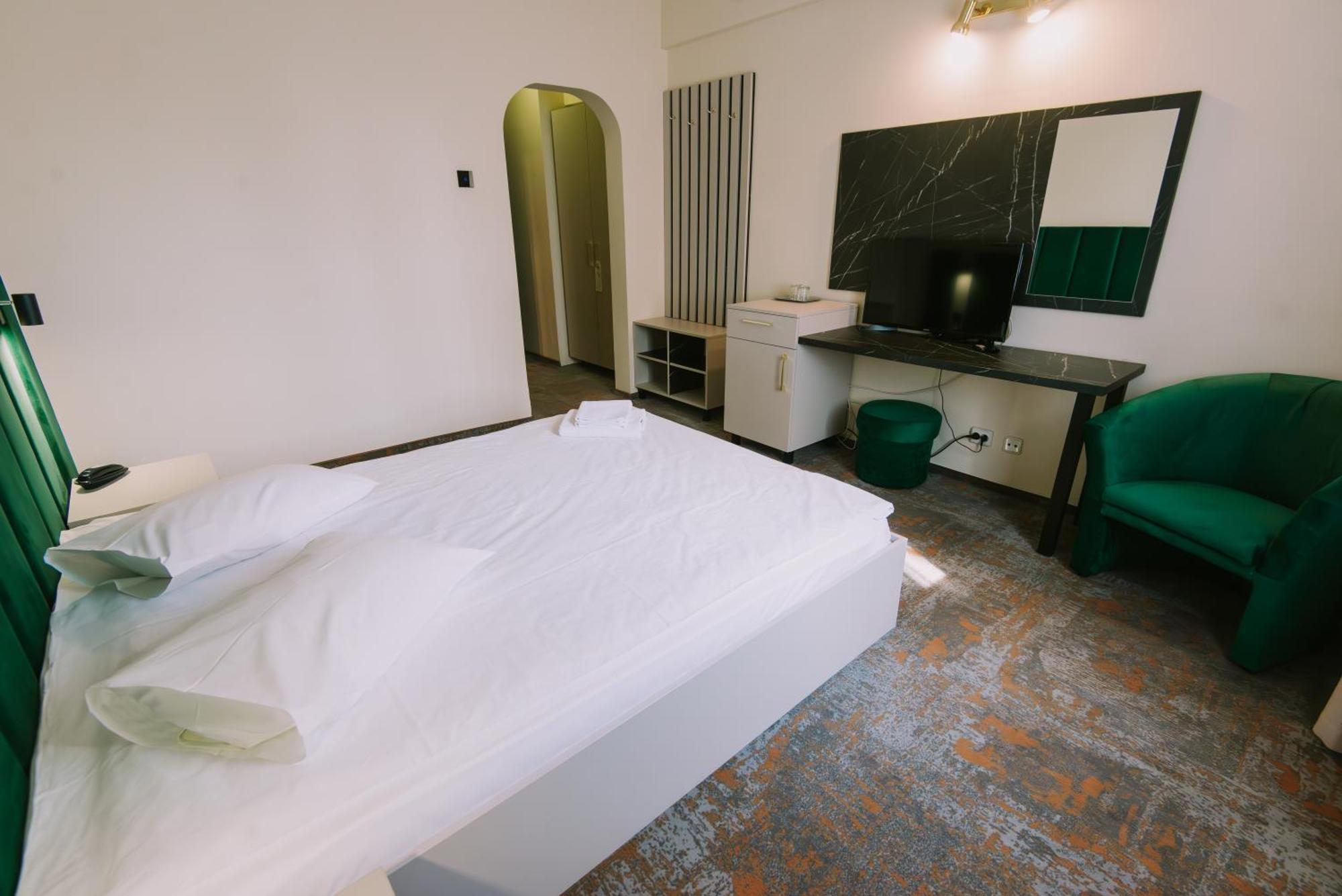 Hotel Victoria Cluj-Napoca Luaran gambar